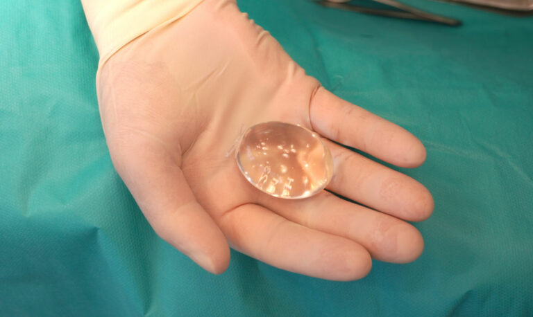 Testicular Implant used at the Yuveo Clinic